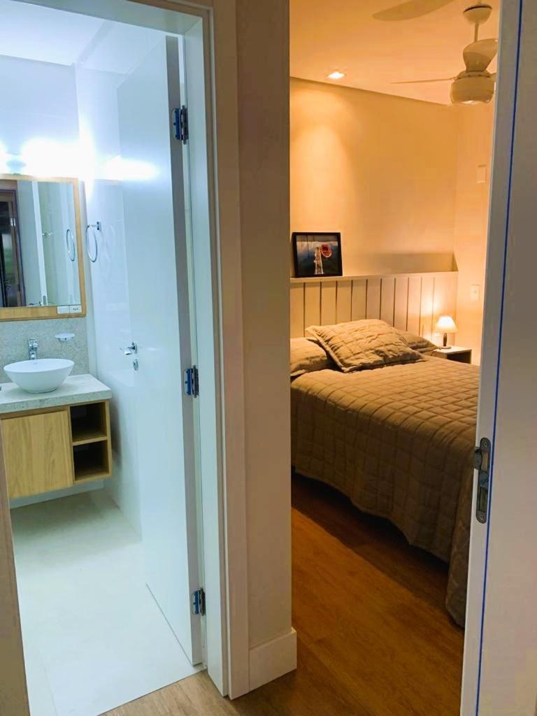 Apto Novo A Uma Quadra Da Praia Florianopolis Exterior foto
